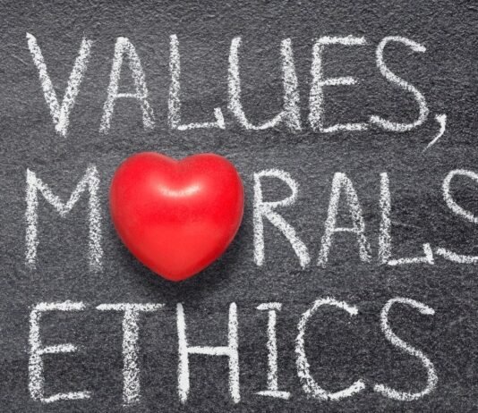 Moral Education | नैतिक शिक्षा के 7 प्रमुख फायदे | जीवन में नैतिक मूल्यों का महत्व Moral Education