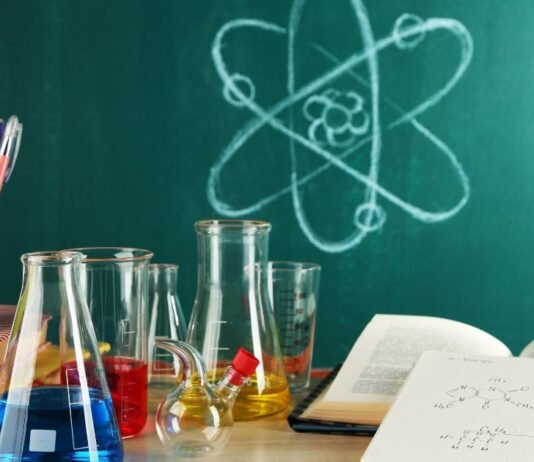 Science Education | विज्ञान शिक्षा के 7 प्रमुख फायदे | जानें जीवन में विज्ञान शिक्षा का महत्व Science Education
