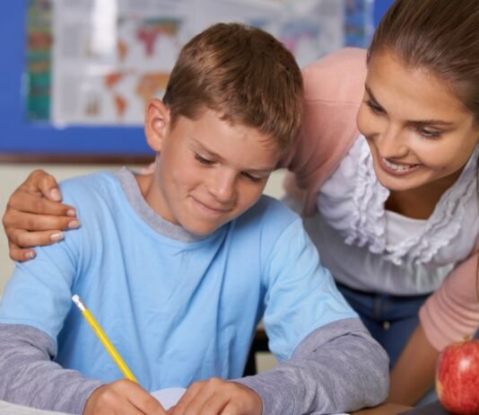 प्राथमिक शिक्षा Primary Education क्यों है हर बच्चे के उज्ज्वल भविष्य की पहली सीढ़ी? Primary Education