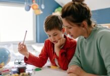 होमस्कूलिंग: छात्रों के लिए एक वैकल्पिक समाधान | Homeschooling: An Alternative Solution for Students Homeschooling